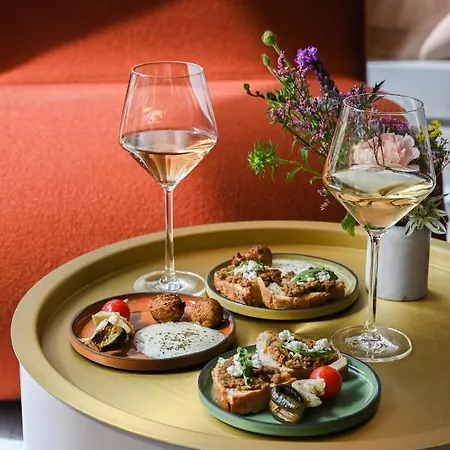 Hotel Okko Porte De Versailles 4*