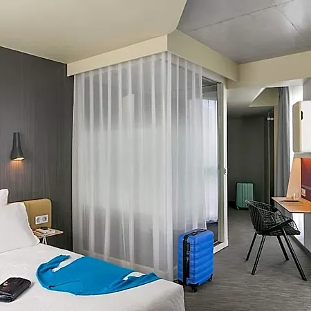 Hotel Okko Porte De Versailles 4*