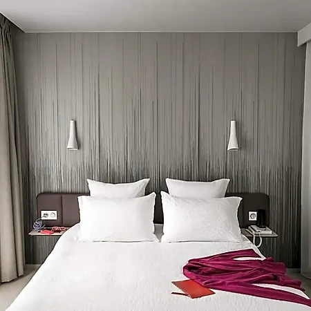 Okko Porte De Versailles Hotel