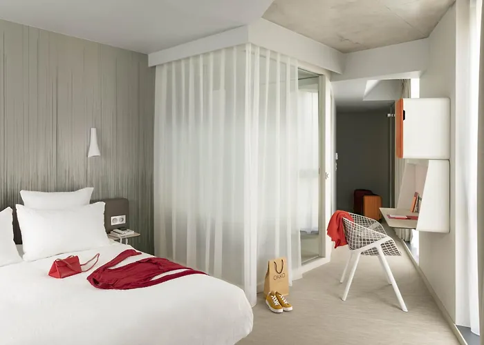 Okko Porte De Versailles 4*