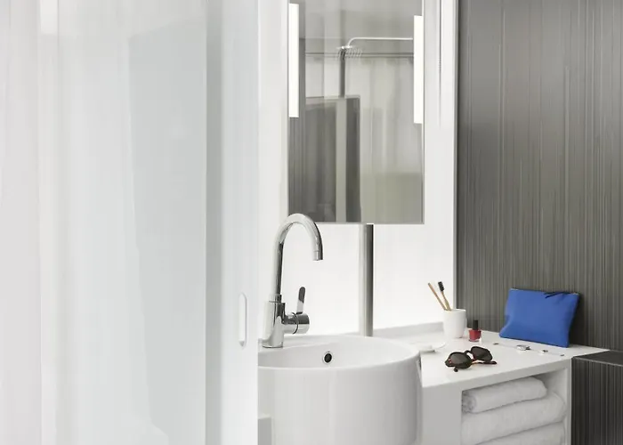 Okko Porte De Versailles Hotell Paris